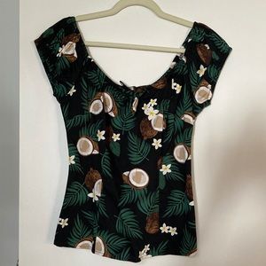 Collectif Fitted Coconut Top Medium